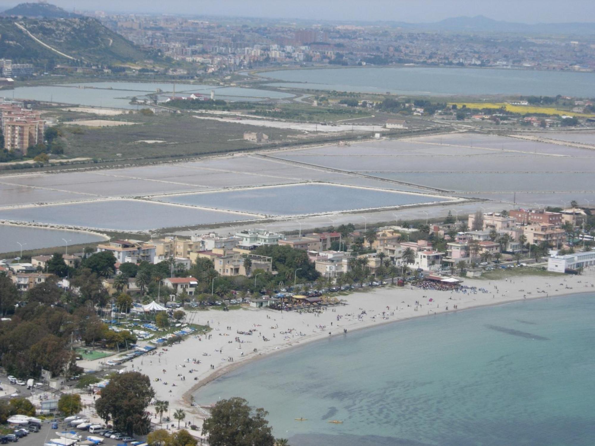 Lewis Rooms Poetto Beach Cagliari Extérieur photo
