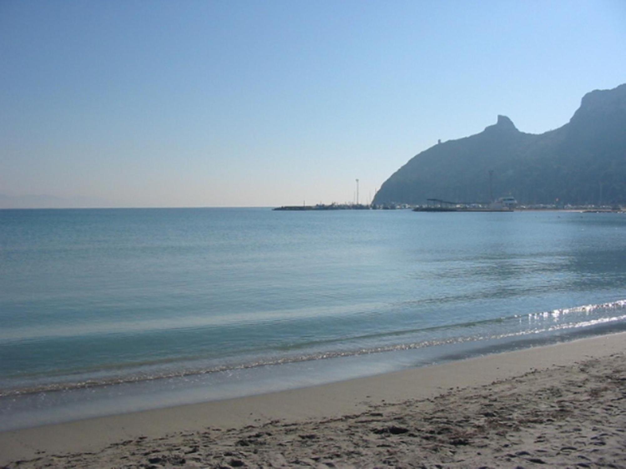 Lewis Rooms Poetto Beach Cagliari Extérieur photo