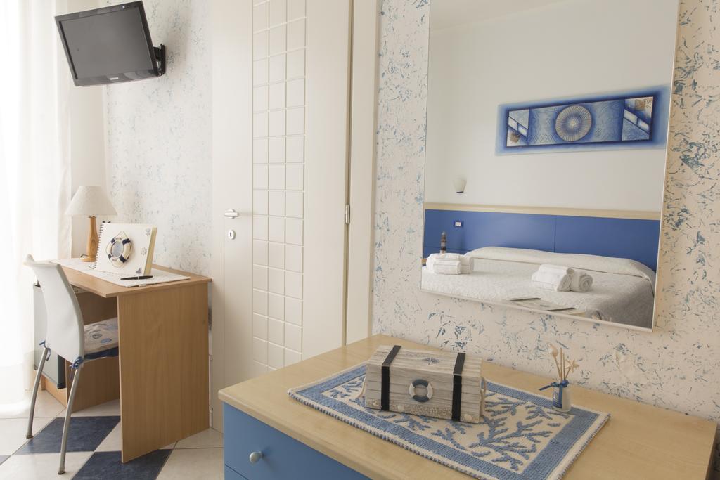 Lewis Rooms Poetto Beach Cagliari Extérieur photo